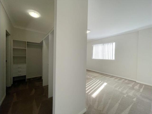 Top Floor 3 Bedrooms + Study Apartment