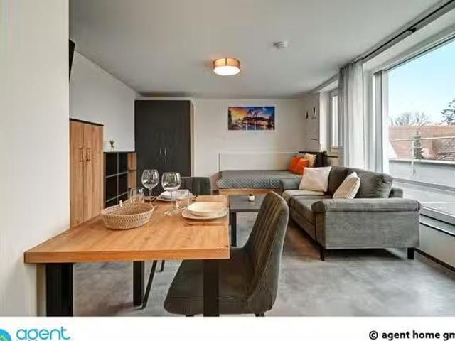 TOP FLOOR