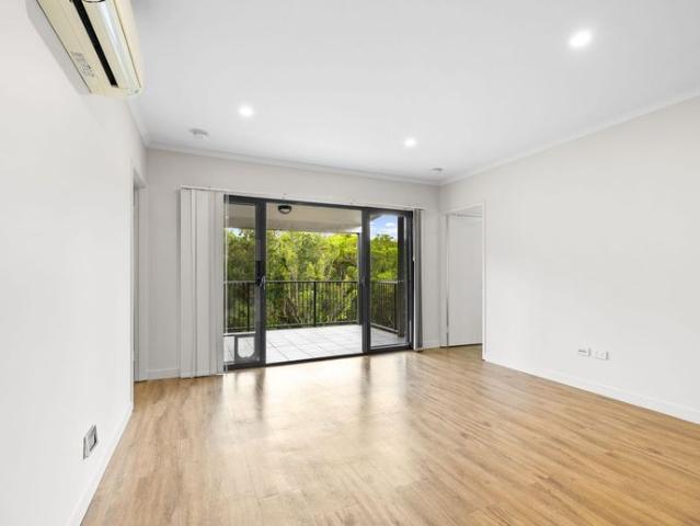 Top Floor 2 Bedroom Unit in the Atrium Complex