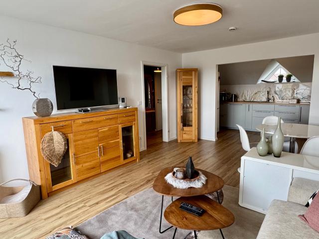 Top floor 2 room apartment • 66 m² • South facing loggia • Valentinspark