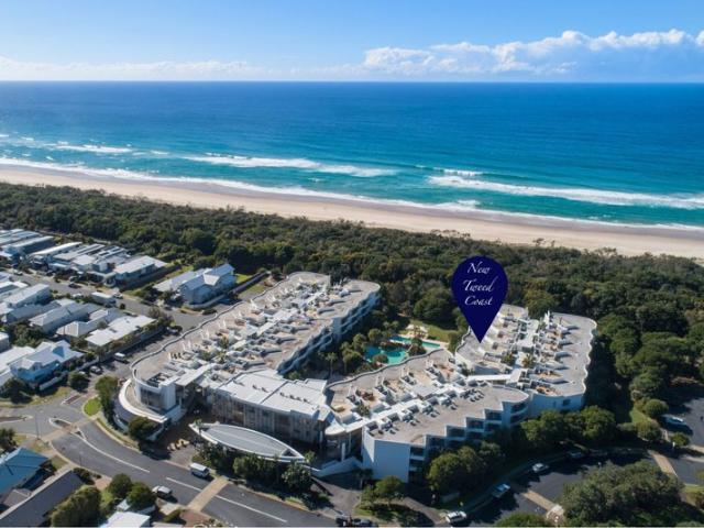TOP FLOOR COTTON BEACH THREE BEDROOM APARTMENT