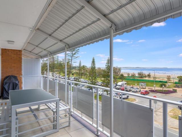 Top Floor Coastal Apartment with Ocean Views