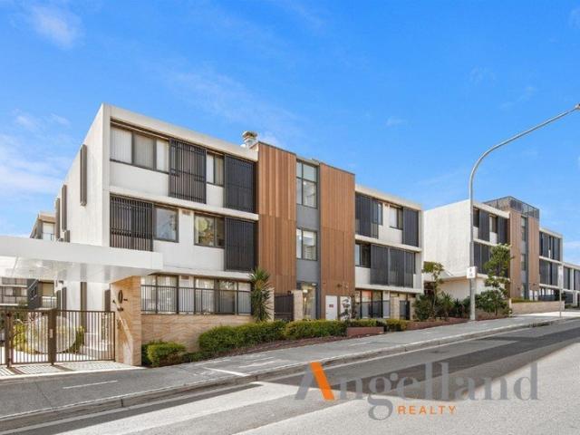 Top Floor Corner Apartment with Northern Aspect and Stylish Design