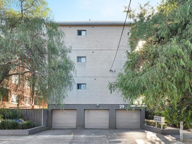 Top Floor Apartment in Boutique Block of Six