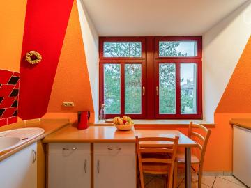 Top floor apartment in Dresden Blasewitz, quiet backstreet, Dresden Amsterdam Apartments for Rent