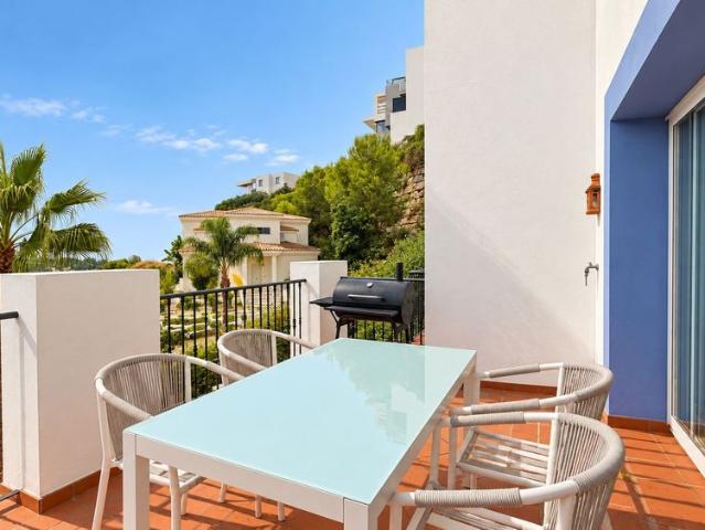 Top Floor Apartment in El Paraiso