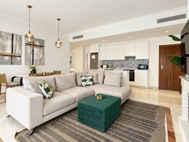 Top Floor Apartment in El Paraiso
