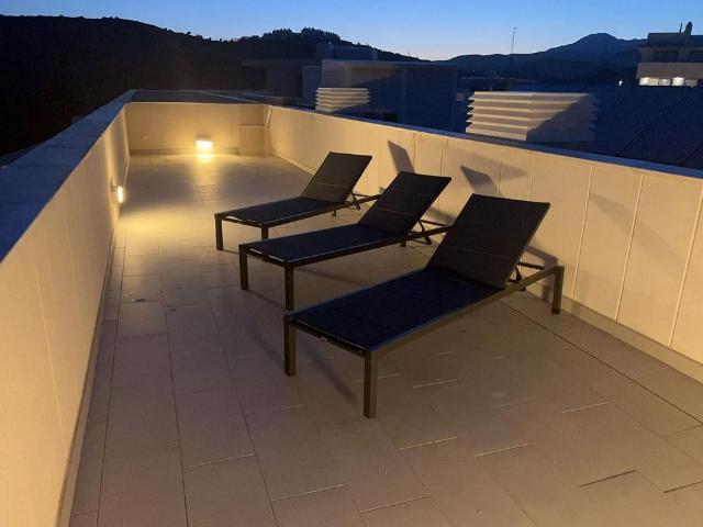 Top Floor Apartment in Estepona