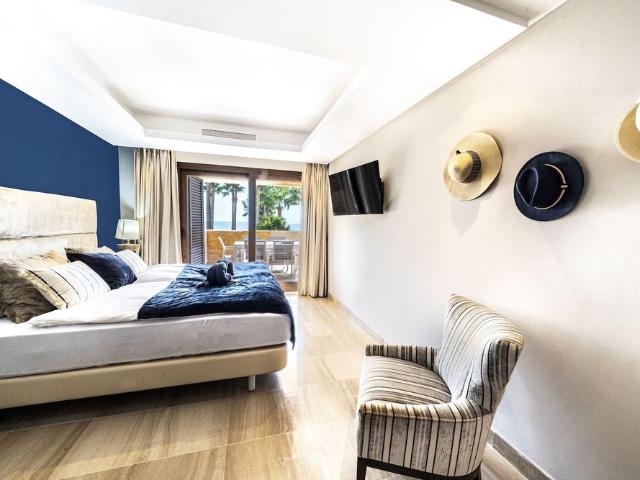 Top Floor Apartment in Estepona