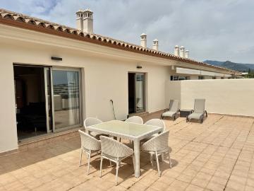 Top Floor Apartment in Selwo