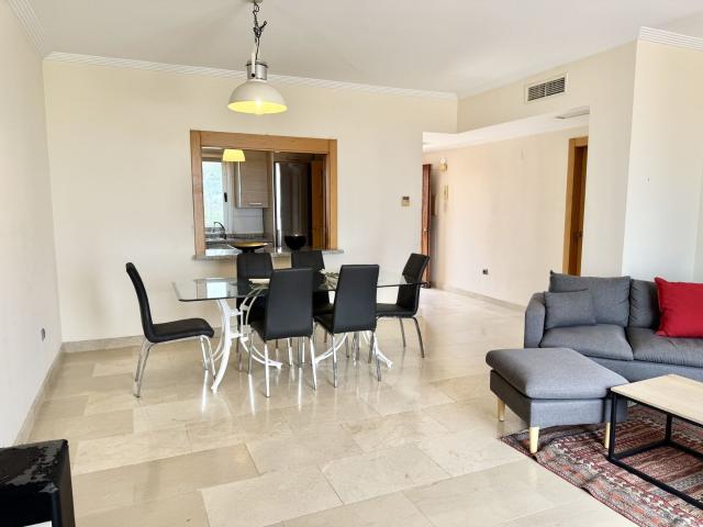 Top Floor Apartment in Selwo