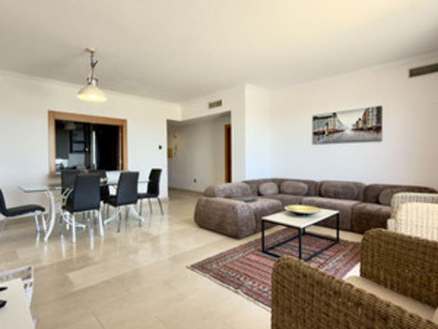 Top Floor Apartment in Selwo