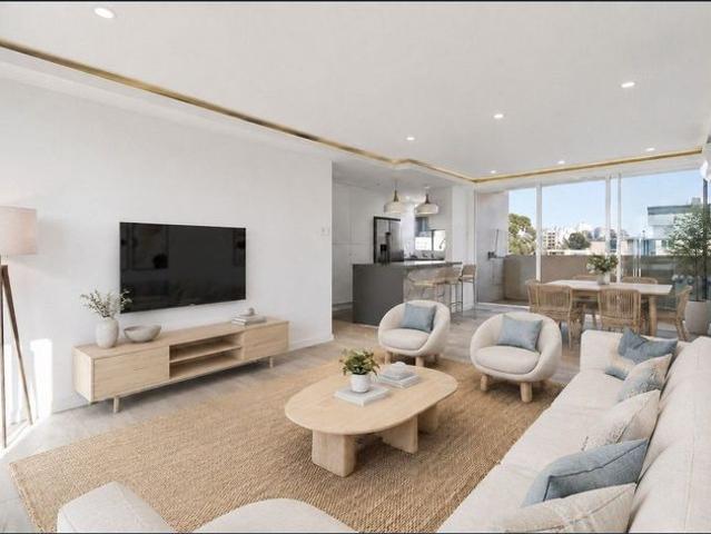 Top Floor Apartment with Ocean & City Views & Parking