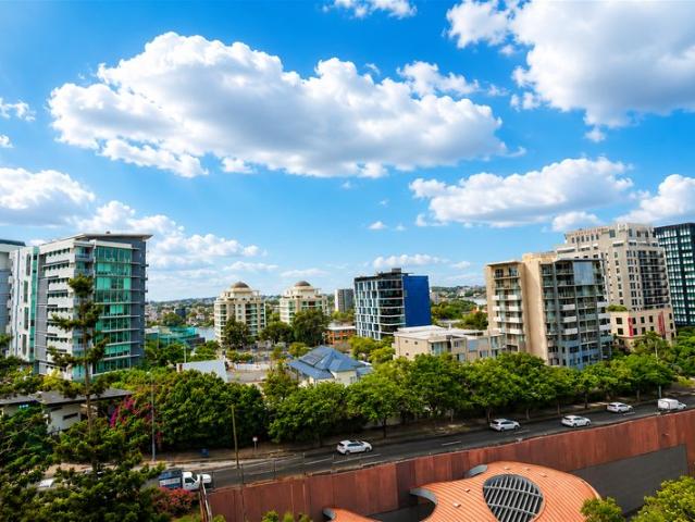 Top Floor Apartment with Stunning City Views, Privacy & Exclusive Storage Cage deposit taken