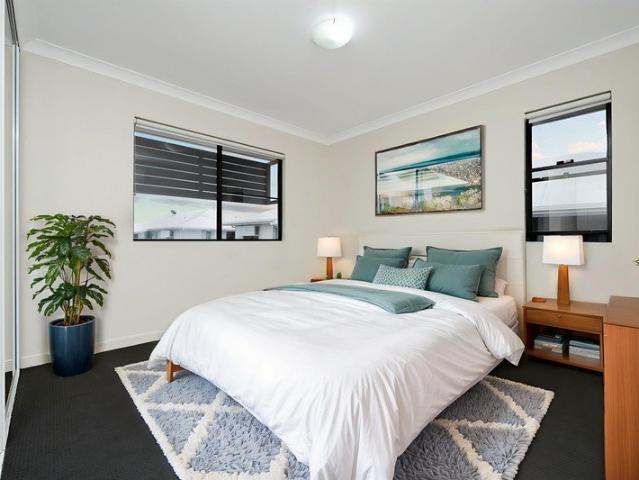 Top Floor Apartment with Pool Views & Secure Rental Income