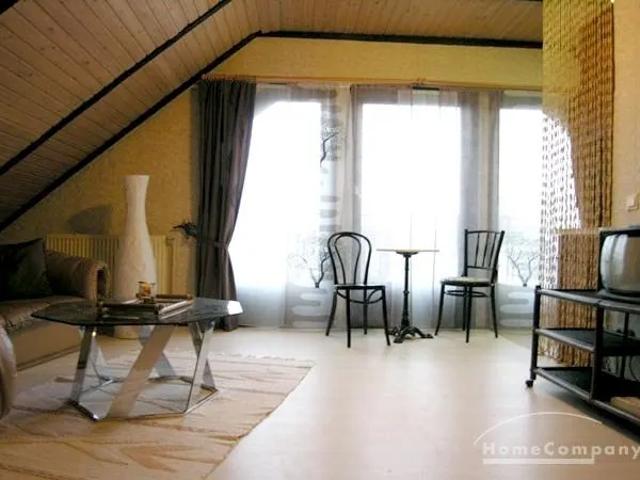 top floor apartment with WiFi!