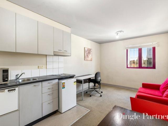 Top floor apartment