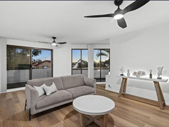 Top Floor Apartment!