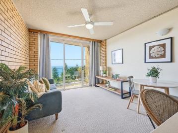 Top Floor Beachside Living With Incredible Ocean Views