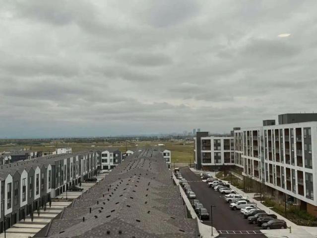 ? TOP FLOOR | DOWNTOWN VIEW | 2 BED + 2 BATH | EAST HILLS CROSSING — 2 Bedrooms Condo Unit