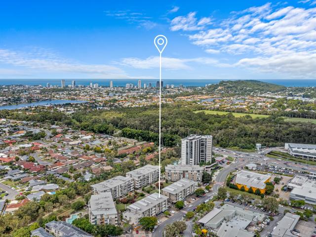 Top floor / end apartment option to buy furnished