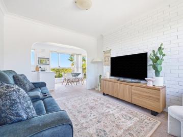 Top Floor, Elevated Views & Stylishly Renovated!