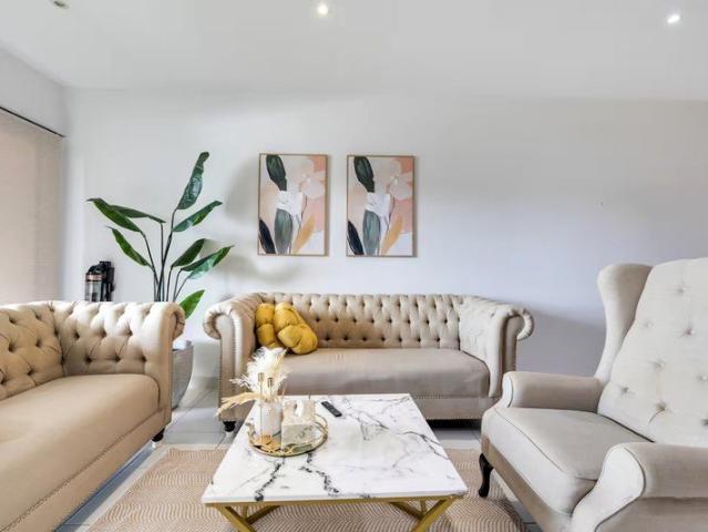 Top Floor Executive Apartment with Spectacular City & Sea Views Fully Furnished |
