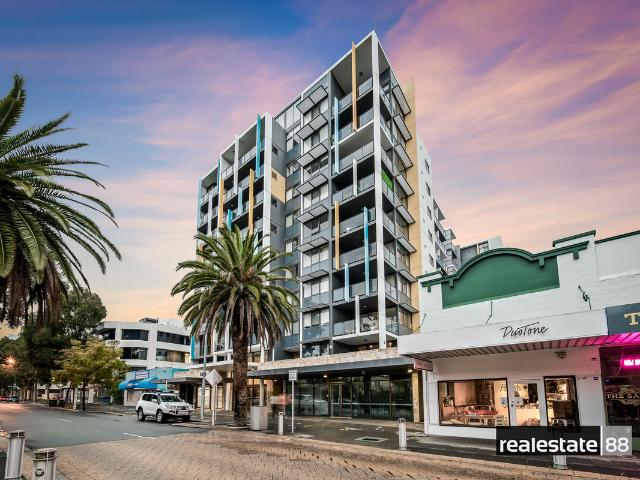 TOP FLOOR FURNISHED APARTMENT!
