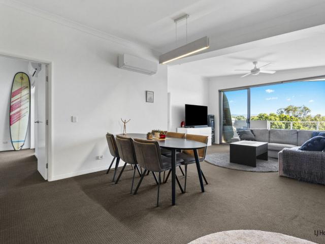 Top Floor Furnished Apartment with Stunning Views & Resort Style Living
