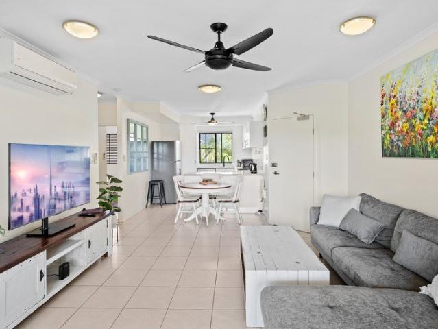 Top floor furnished apartment in prime city fringe location