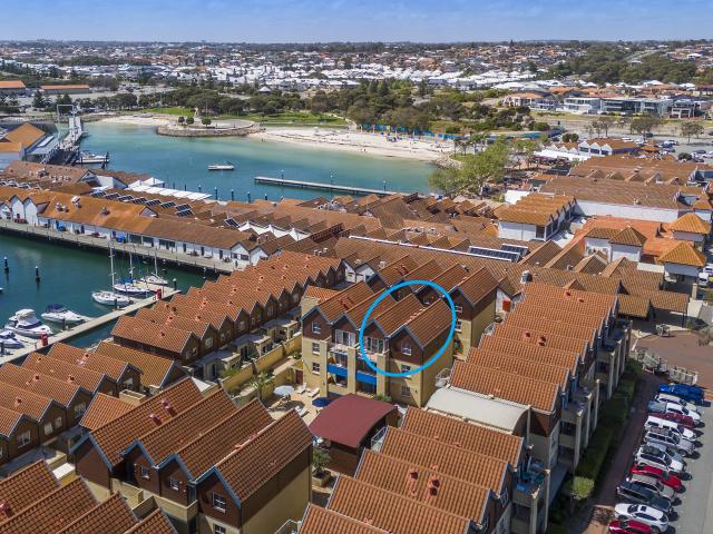 Top floor @hillarys with harbour views