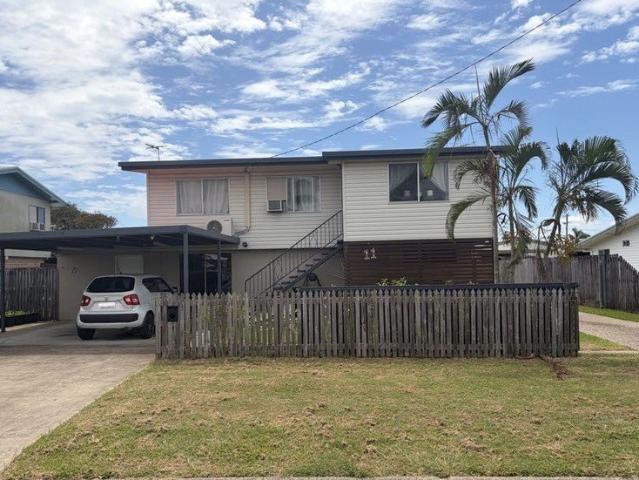 TOP FLOOR ONLY 3 BEDROOM HOME | DOWNSTAIRS IS A SEPARATE TENANCY