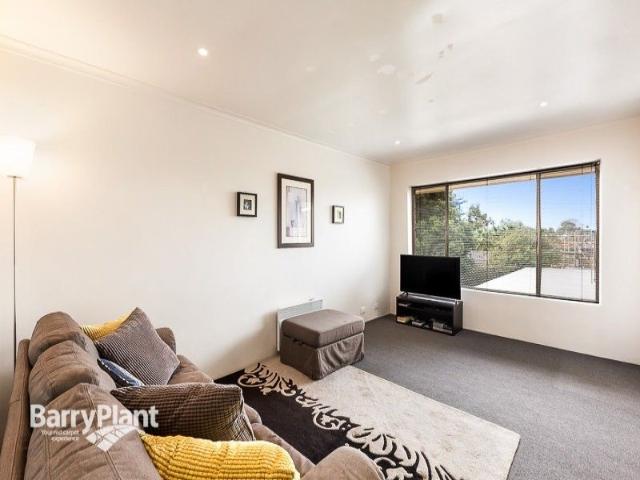 Top floor living in Mentone