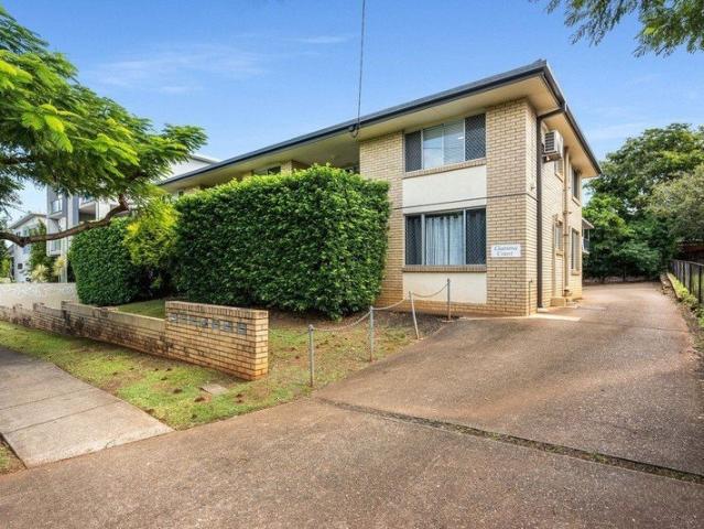 Top Floor Living in a Boutique Complex Perfect First Home or Investment