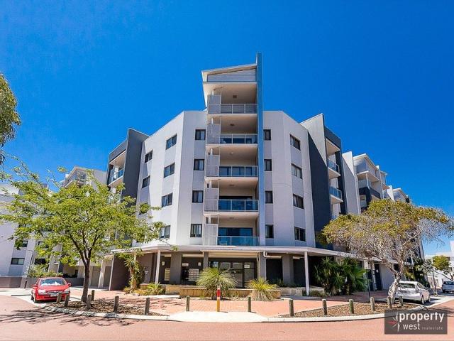 TOP FLOOR LIVING IN THE HEART OF JOONDALUP