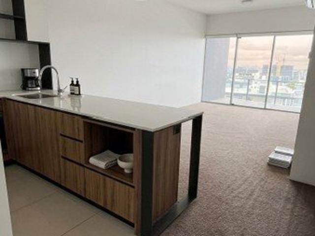 Top Floor Living in West End | 1 Bed, 1 Bath, 1 Car