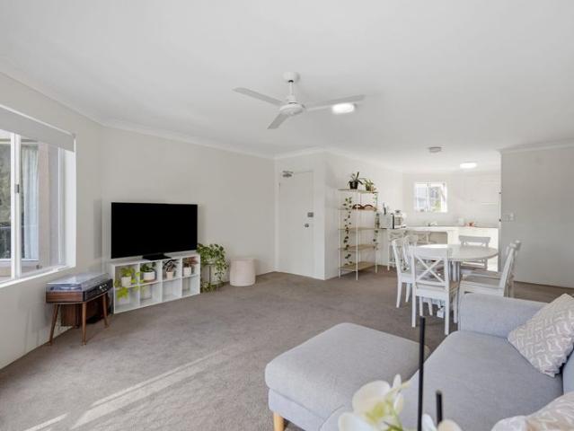 Top Floor Living with Space, Security & Convenience