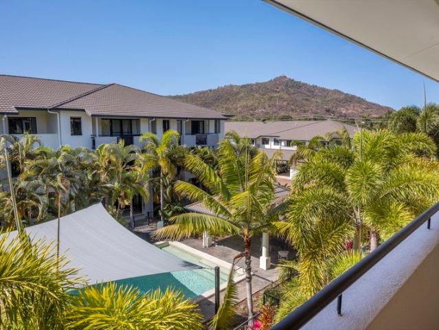 Top Floor Living With Views Over Toward Castle Hill