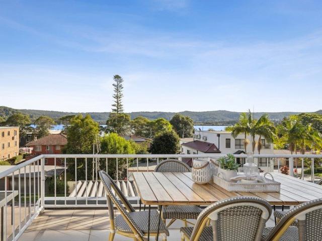 Top floor lifestyle opportunity