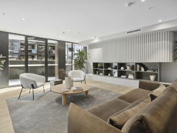 Top Floor Luxury Living with Woden Valley Views
