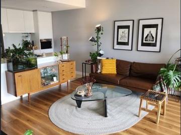 TOP FLOOR Modern 1 Bedroom Apartment with Full Study Room, Parking & Storage