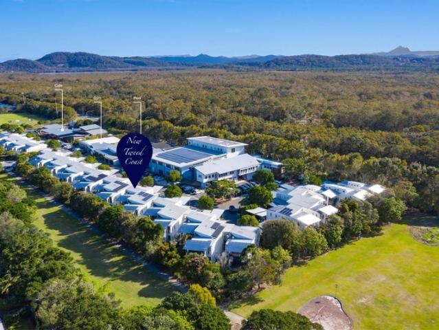 TOP FLOOR MAINWARING APARTMENT