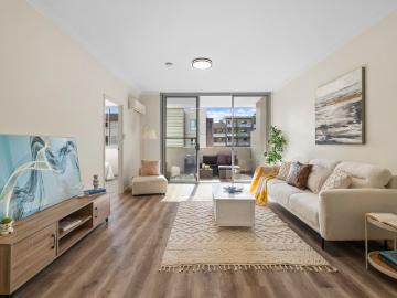 Top Floor North Facing Apartment in a Prime Location
