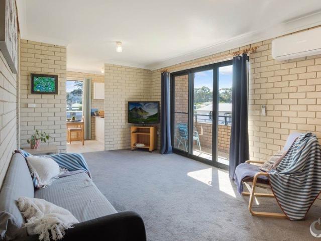 Top Floor, North Facing & Private Apollo Holiday Apartments