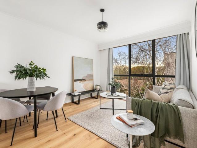 Top Floor, North facing & Renovated
