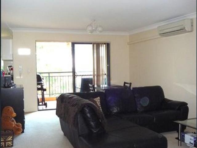 Top Floor Sec Mod 2br Unit – 2 Bathrooms – A/C – Undercover Balcony Garage Great Location