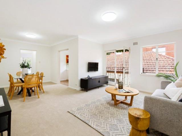 Top Floor Potential In A Coveted Bronte Coastal Setting