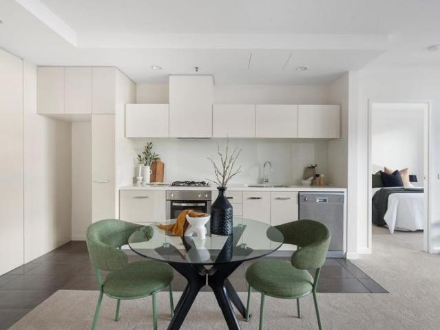 Top Floor Residence, Unbeatable Location