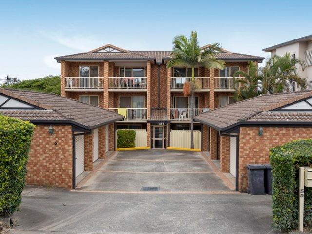 Top Floor Walk to Train & Nundah Village