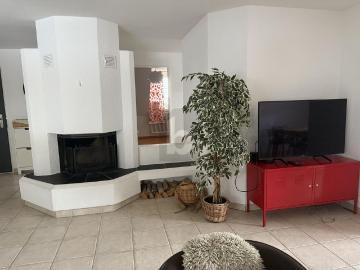 TOP FLOOR WITH CHEMINÉE AND LARGE TERRACE